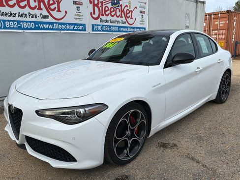Used 2023 Alfa Romeo Giulia Veloce image 6