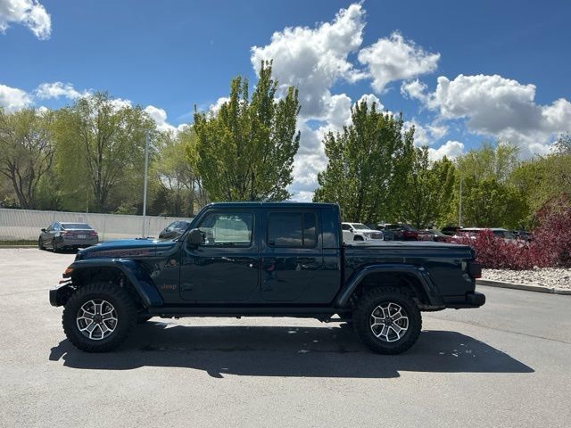 Used 2025 Jeep Gladiator Mojave AWD/4WD image 9