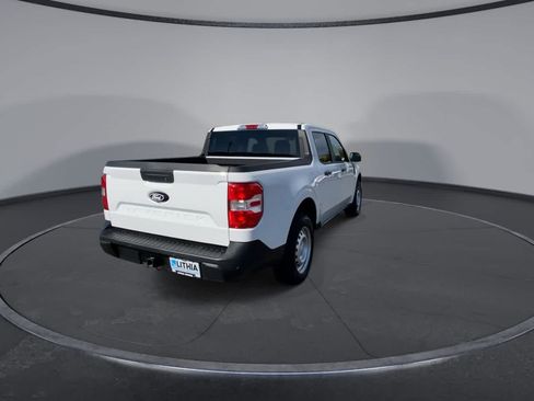 Used 2025 Ford Maverick XLT w/ Equipment Group 302A AWD/4WD image 8