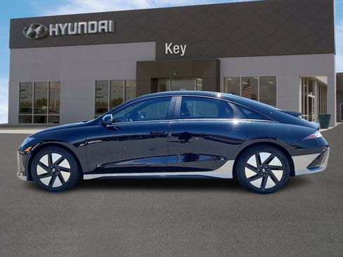 Used 2025 Hyundai Ioniq 6 SE AWD/4WD image 6