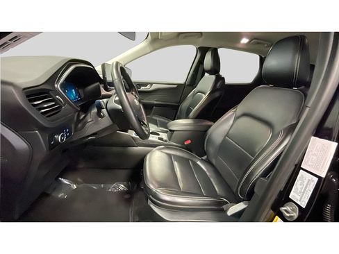 Used 2024 Ford Escape Platinum AWD/4WD image 12