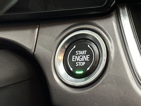 Used 2025 Chevrolet Trax ACTIV w/ Driver Confidence Package image 28