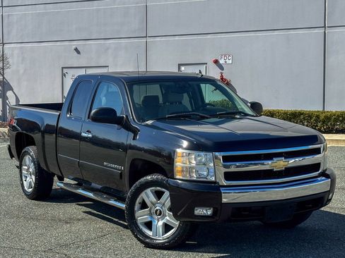 Used 2008 Chevrolet Silverado 1500 LT w/ All Star Edition image 4