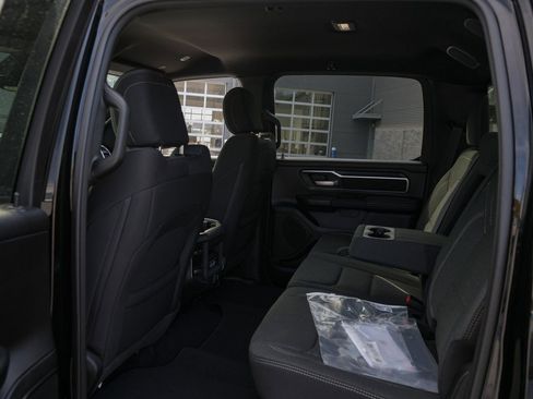 New 2026 RAM 1500 Big Horn AWD/4WD image 18