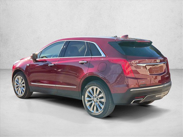 Used 2017 Cadillac XT5 Platinum w/ Driver Assist Package AWD/4WD image 8