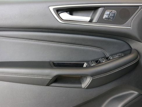 Used 2015 Ford Edge Titanium AWD/4WD image 28