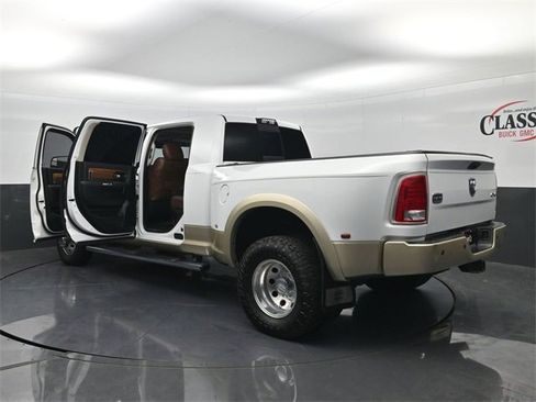 Used 2015 RAM 3500 Laramie Longhorn image 30