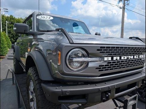 Used 2024 Ford Bronco Badlands image 20