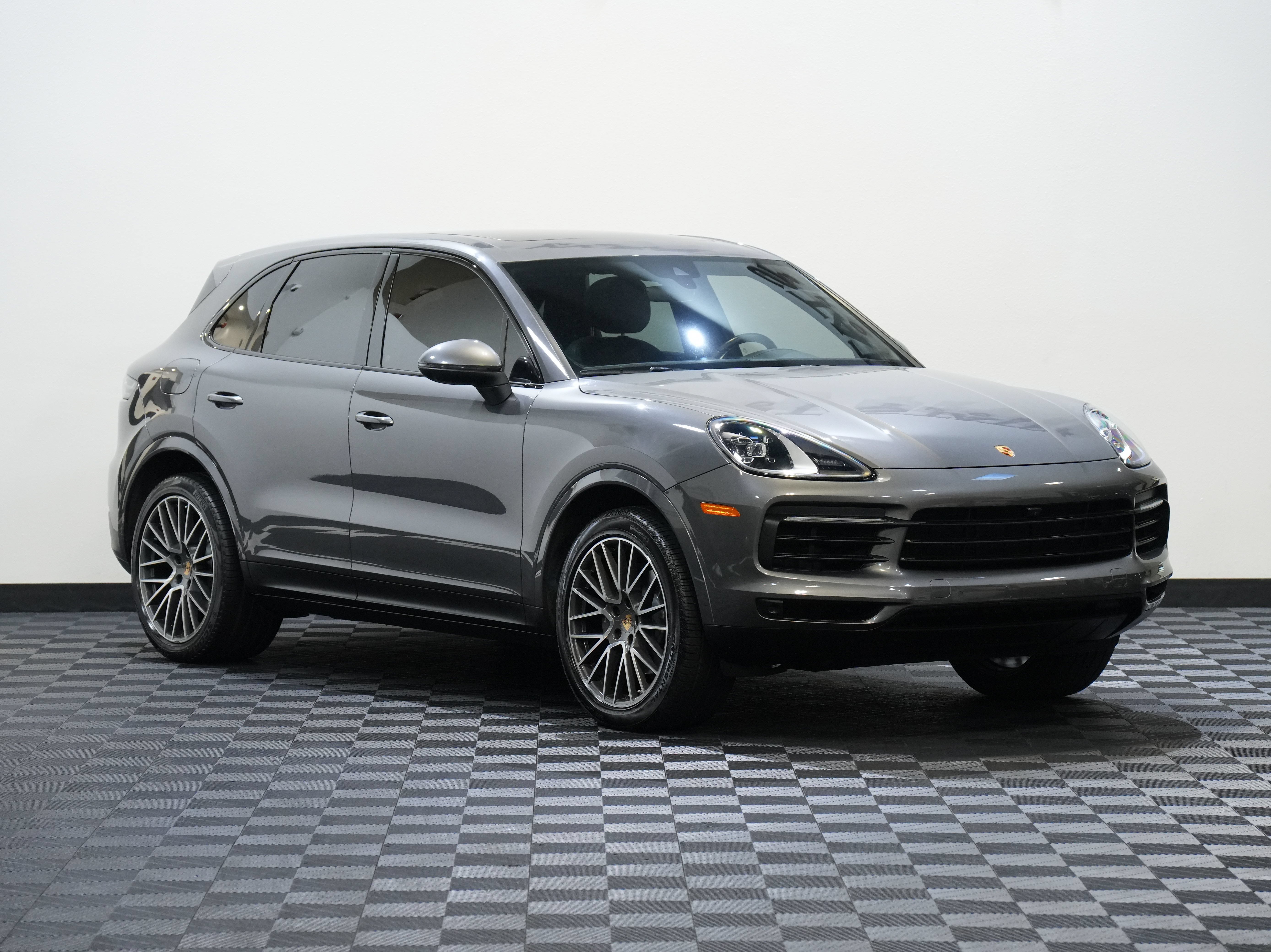 Used 2022 Porsche Cayenne E-Hybrid AWD/4WD image 5