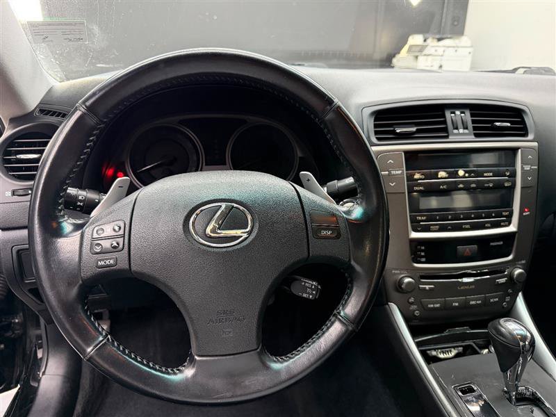 Used 2009 Lexus IS 250 w/ Preferred Accessory Pkg RWD image 11