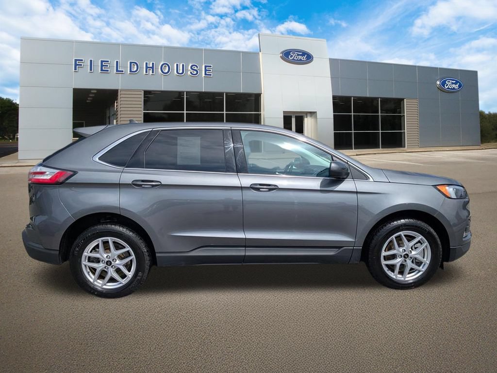 Used 2024 Ford Edge SEL w/ Convenience Package AWD/4WD image 4