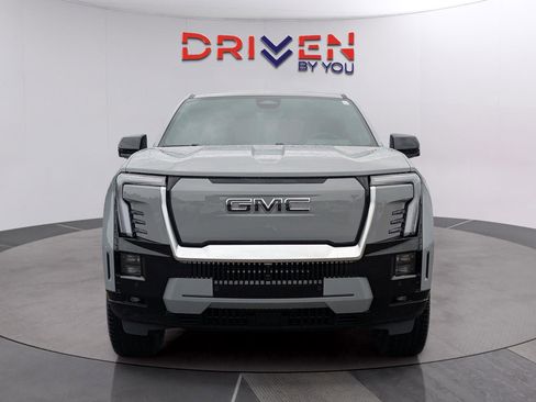 New 2025 GMC Sierra EV Denali image 8