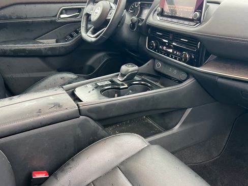 Used 2021 Nissan Rogue SL image 17