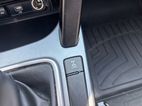 Used 2023 Kia Seltos LX AWD/4WD image 36