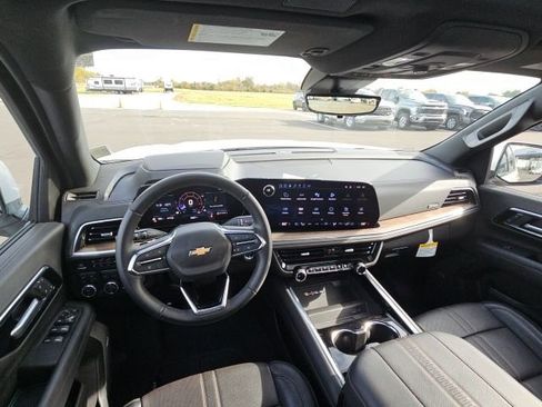 Used 2025 Chevrolet Tahoe High Country image 40