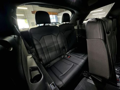 Used 2021 Audi SQ7 Premium Plus w/ Executive Package AWD/4WD image 29