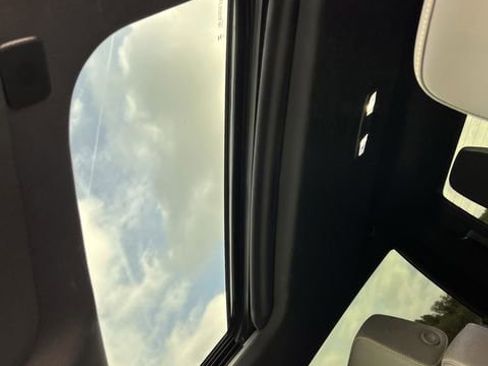 Used 2025 Chevrolet Silverado 1500 ZR2 w/ Technology Package image 20