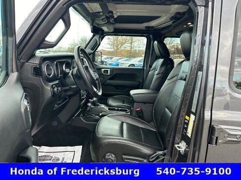 Used 2020 Jeep Wrangler Unlimited Sahara image 18