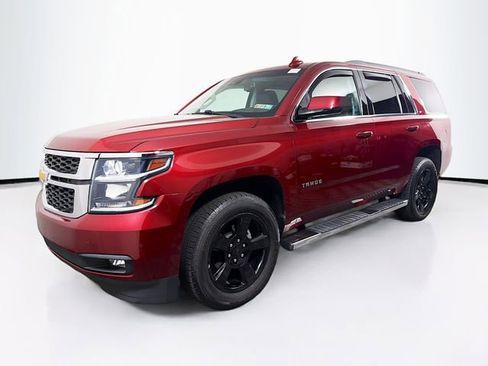 Used 2019 Chevrolet Tahoe LT w/ Luxury Package AWD/4WD image 3
