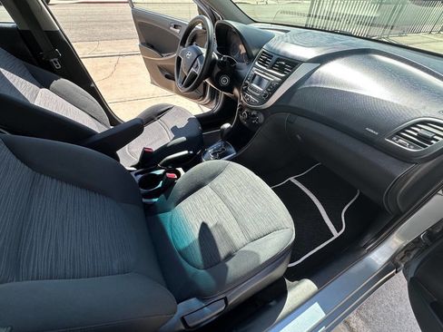 Used 2017 Hyundai Accent SE image 10