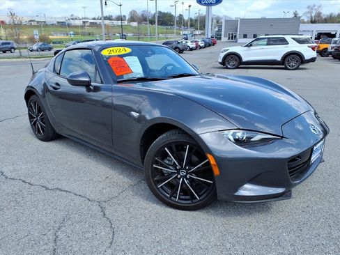 Used 2024 MAZDA MX-5 Miata RF Grand Touring image 3