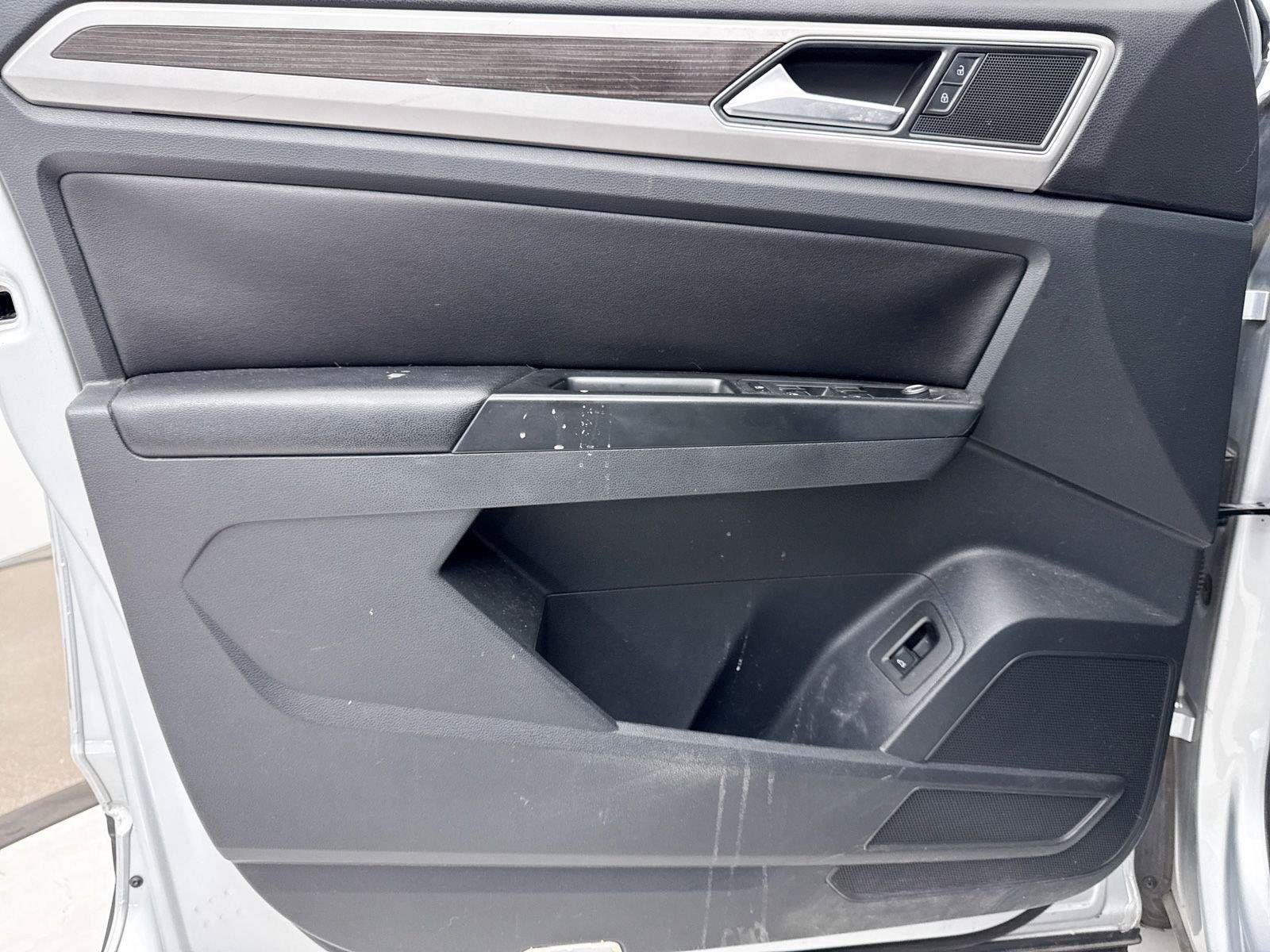 Used 2018 Volkswagen Atlas SE FWD image 28
