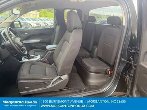 Used 2018 Chevrolet Colorado LT AWD/4WD image 25