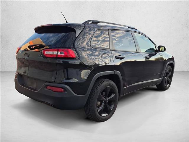Used 2015 Jeep Cherokee Latitude w/ Cold Weather Group FWD image 5