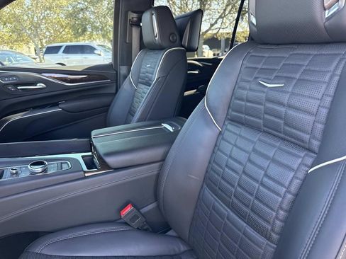 Certified 2024 Cadillac Escalade ESV Sport Platinum w/ LPO, ONYX Package image 22