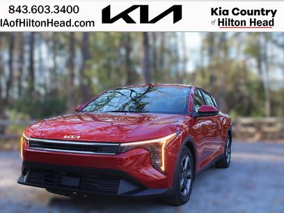 New 2025 Kia K4 LXS