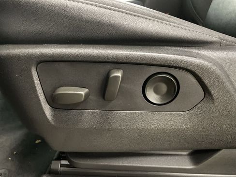 Used 2024 Chevrolet Tahoe LT image 14