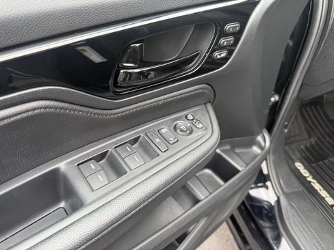 Used 2024 Honda Odyssey Elite image 12