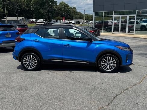Certified 2023 Nissan Kicks SR w/ SR Premium Package FWD image 2