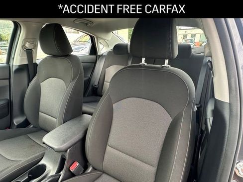 Used 2023 Kia Forte LXS w/ LXS Technology Package image 2