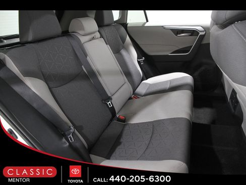 Certified 2024 Toyota RAV4 XLE AWD/4WD image 18