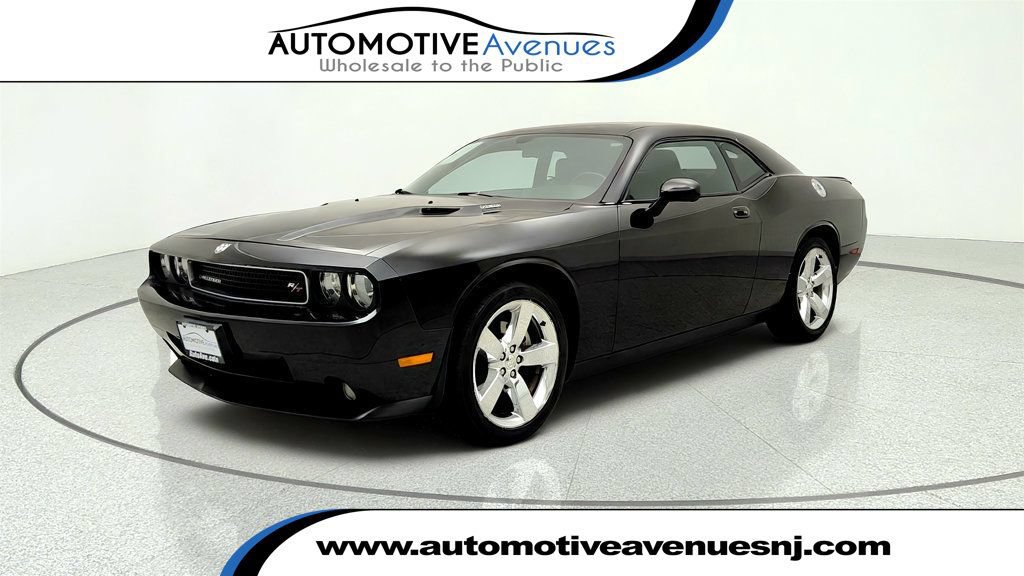 Used 2010 Dodge Challenger R/T RWD image 1