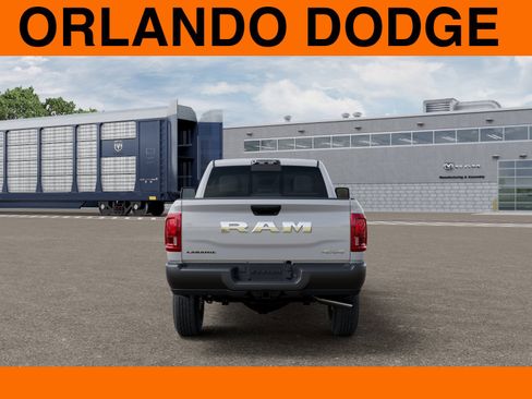New 2025 RAM 2500 Laramie AWD/4WD image 7