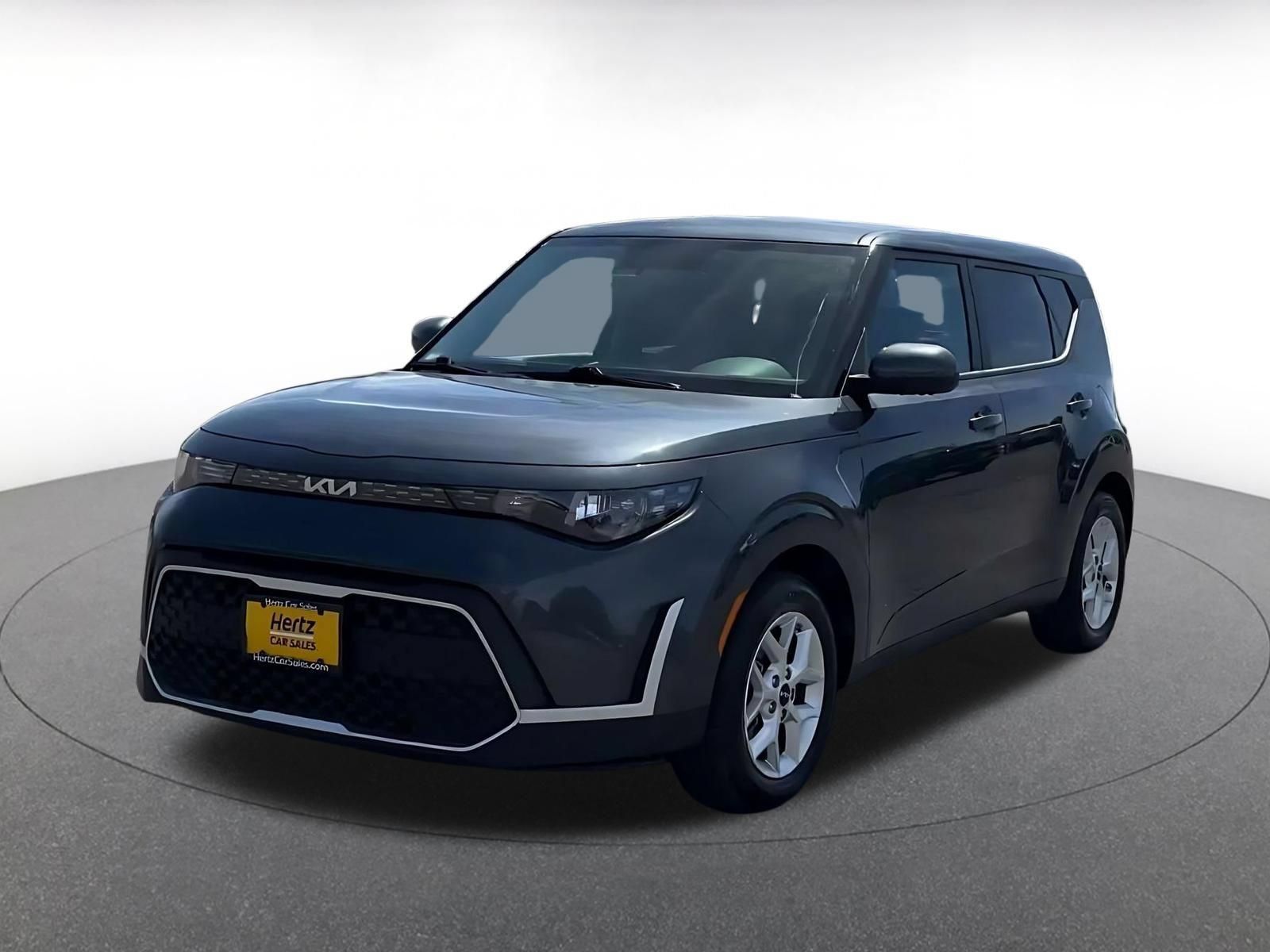 Used 2025 Kia Soul LX w/ LX Technology Package FWD image 6