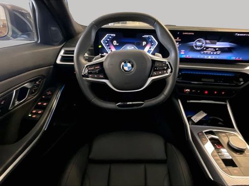 Used 2025 BMW 330i xDrive Sedan AWD/4WD image 5