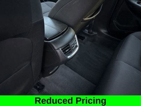 Used 2024 Chevrolet Malibu LT FWD image 34