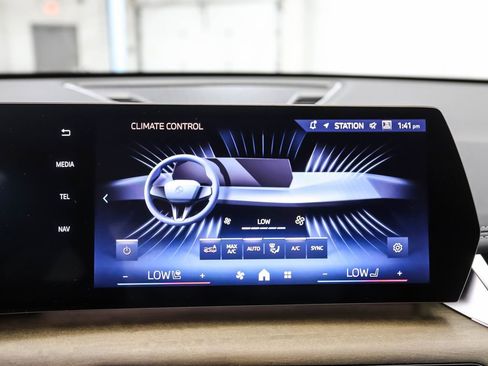 Used 2025 BMW X1 xDrive28i w/ Convenience Package image 19