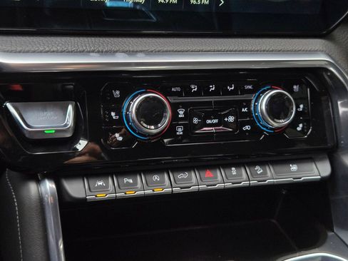 Used 2022 GMC Sierra 1500 Denali image 21