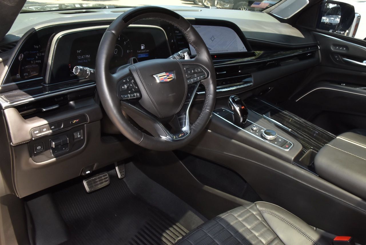 Used 2023 Cadillac Escalade V w/ LPO, ONYX Package AWD/4WD image 37