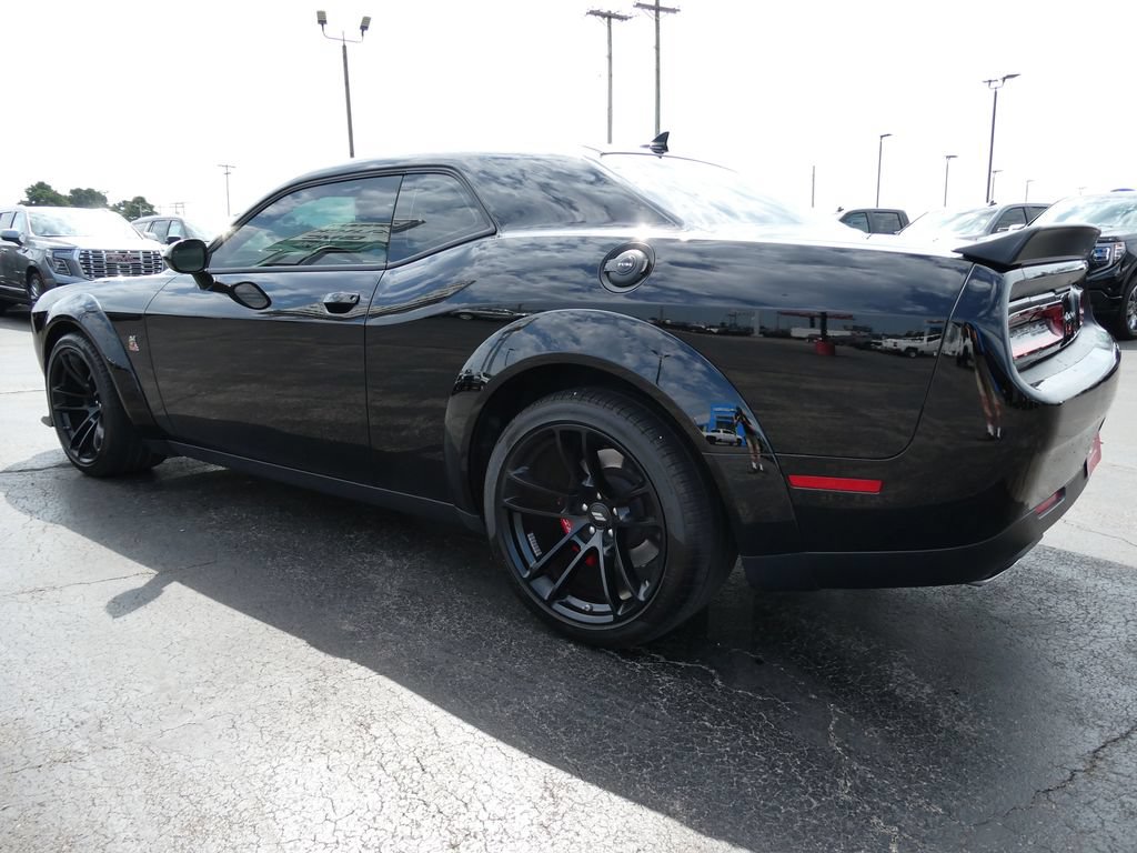 Used 2022 Dodge Challenger R/T Scat Pack RWD image 7