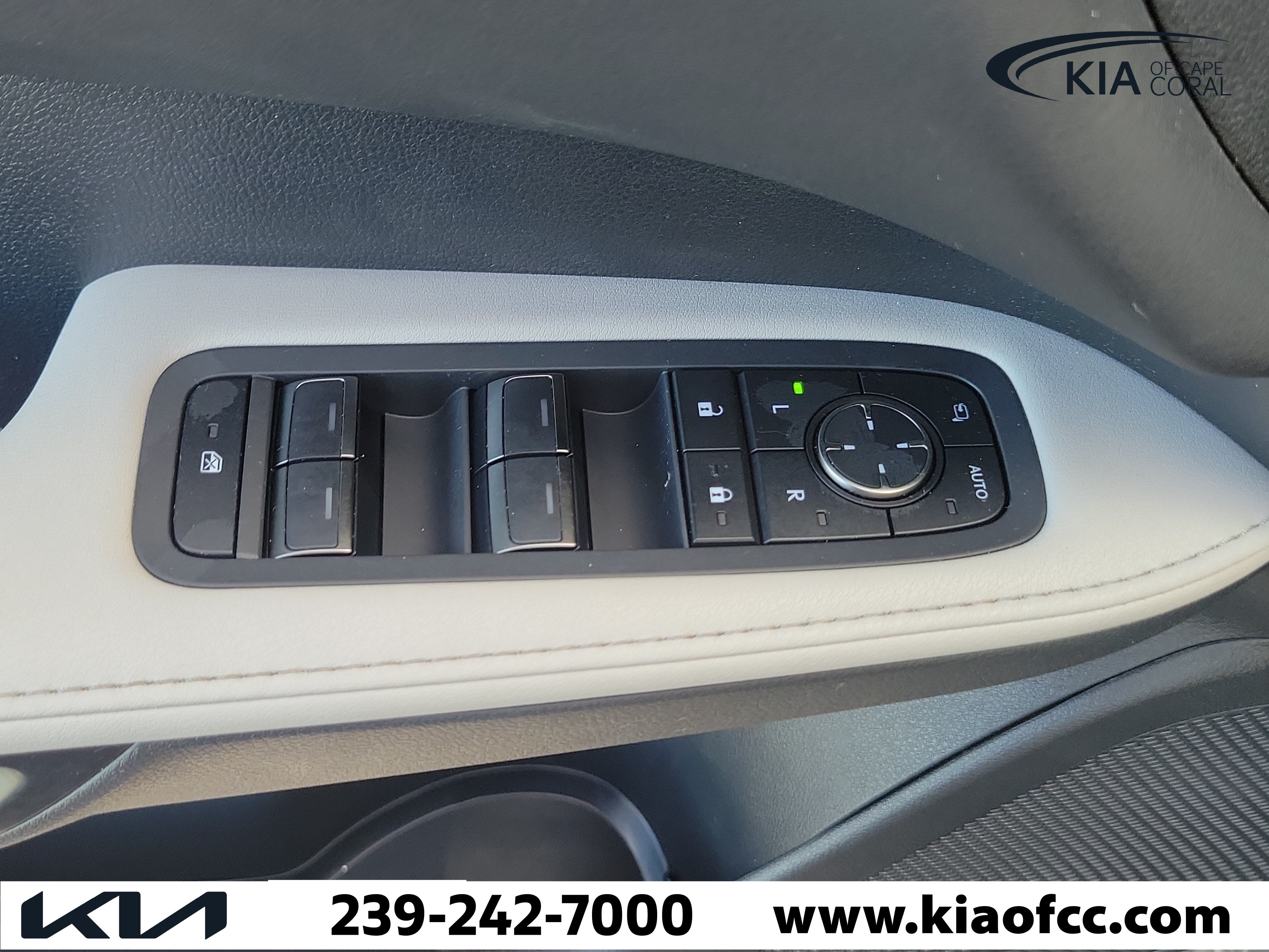 Used 2024 Lexus RX 350 Premium w/ Accessory Package (Z1) FWD image 25
