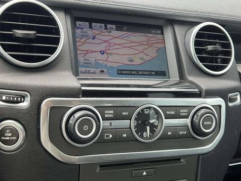 Used 2016 Land Rover LR4 HSE AWD/4WD image 26