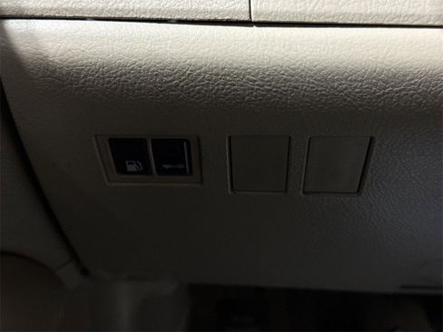 Used 2007 Toyota Avalon XL image 16