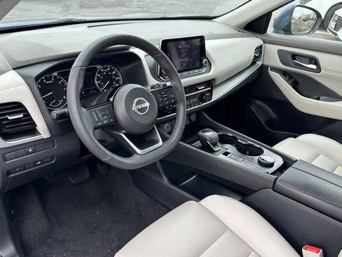 Certified 2023 Nissan Rogue SV w/ SV Premium Package image 33