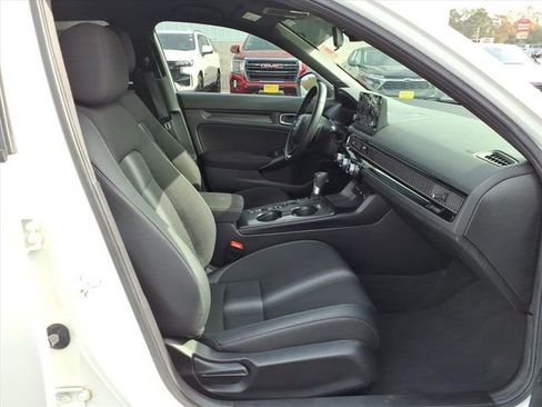 Used 2025 Honda Civic Sport image 17