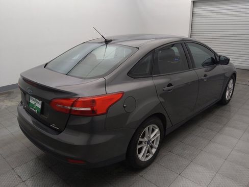 Used 2016 Ford Focus SE FWD image 9